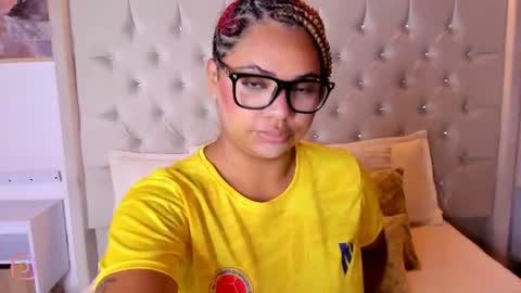 Snapshot of eloisa_cleavage_ chatting on 07-03-26, 10:10 Maya online show from 07-03-26, 10:10