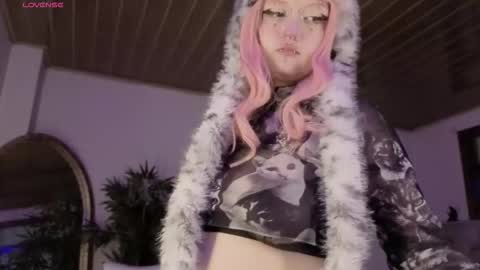 Eloise  . online show from 03-17-26, 08:23