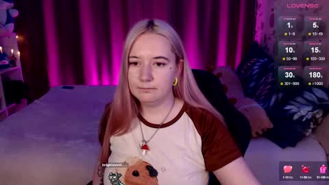 Ela give me a thumbs up if you like it  and this is important for the development of the account online show from 12-19-24, 01:07