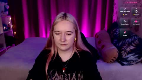 Ela give me a thumbs up if you like it  and this is important for the development of the account online show from 12-19-24, 10:21