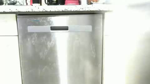 Snapshot of elparador chatting on 01-17-25, 01:15 El Parador online show from 01-17-25, 01:15