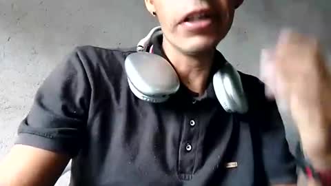 Snapshot of elreyto chatting on 09-10-25, 11:32 elreyto online show from 09-10-25, 11:32