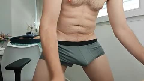elrubiyo25 online show from 07-02-26, 12:33