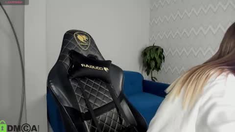 elsa_carterr online show from 11-19-25, 02:06