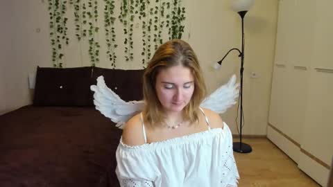 Elsa  online show from 11-02-25, 09:33