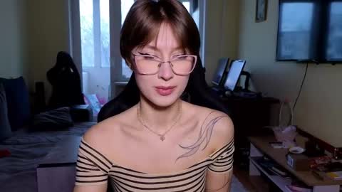 Snapshot of elsaangel chatting on 02-28-26, 02:01 elsaangel online show from 02-28-26, 02:01