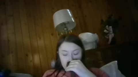 Elsie Rain online show from 12-21-25, 01:35