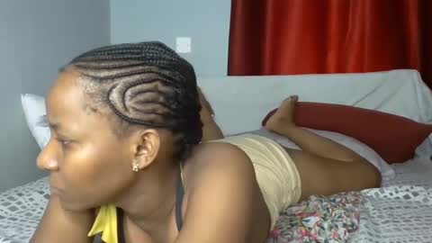 elsysmile online show from 01-21-25, 11:03