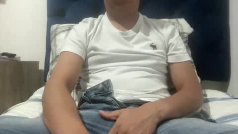 Snapshot of elvergudo0 chatting on 05-21-26, 06:31 Diego online show from 05-21-26, 06:31