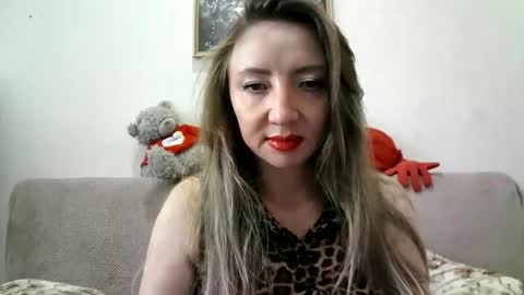 Snapshot of elvinasweet chatting on 10-01-25, 05:46 ElvinaSweet online show from 10-01-25, 05:46