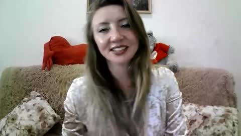 Snapshot of elvinasweet chatting on 10-03-25, 05:37 ElvinaSweet online show from 10-03-25, 05:37