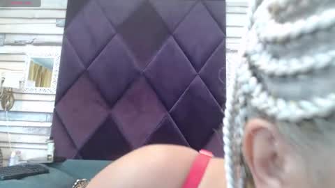 elvirazoi online show from 07-22-26, 06:38