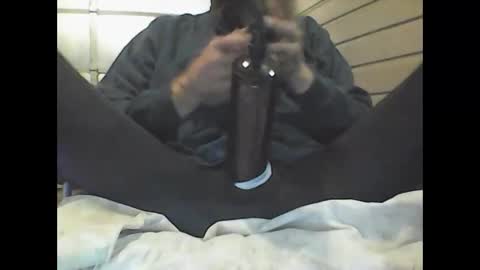 Snapshot of elwooood7 chatting on 01-04-25, 01:21 elwooood7 online show from 01-04-25, 01:21