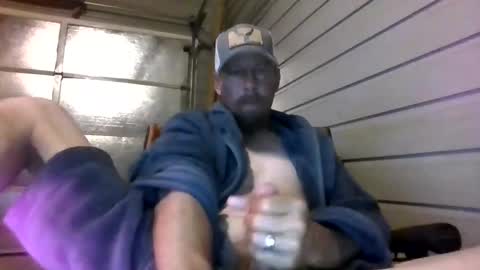 elwooood7 online show from 04-25-26, 01:41