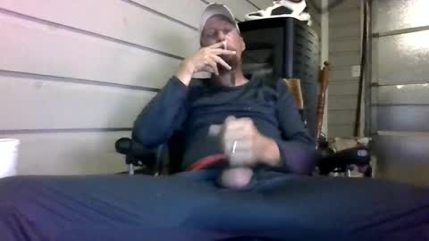 Snapshot of elwooood7 chatting on 05-11-26, 01:17 elwooood7 online show from 05-11-26, 01:17