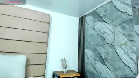 ely brown online show from 04-12-26, 07:19