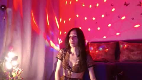 Elisa online show from 01-14-26, 06:35