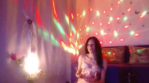 Snapshot of elysasun chatting on 04-21-26, 06:12 Elisa online show from 04-21-26, 06:12