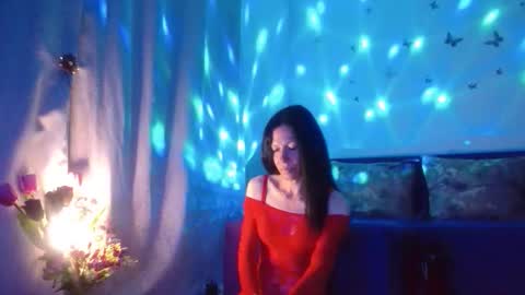 Snapshot of elysasun chatting on 05-08-26, 07:30 Elisa online show from 05-08-26, 07:30