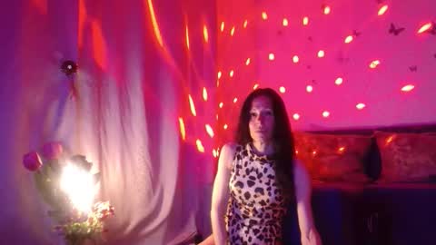 Snapshot of elysasun chatting on 05-12-26, 06:05 Elisa online show from 05-12-26, 06:05