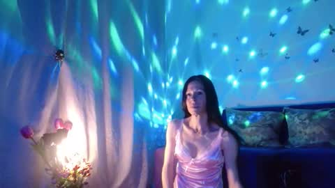 Snapshot of elysasun chatting on 05-26-26, 06:26 Elisa online show from 05-26-26, 06:26