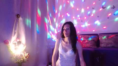 Snapshot of elysasun chatting on 06-01-26, 05:58 Elisa online show from 06-01-26, 05:58