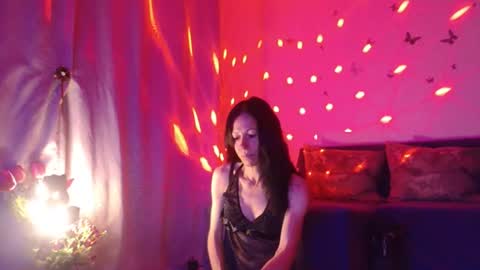 Elisa online show from 07-06-26, 06:10