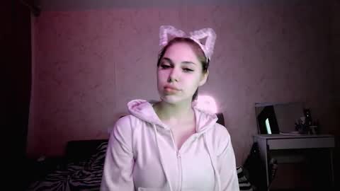 Snapshot of elzabagwell chatting on 03-12-26, 04:13 Monica online show from 03-12-26, 04:13