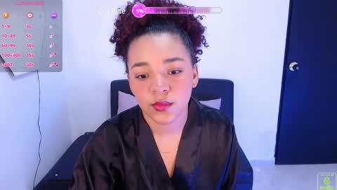 Snapshot of ema__miller chatting on 01-05-25, 11:48 ema__miller online show from 01-05-25, 11:48