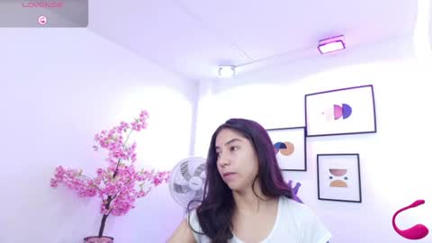 Ema louisx  online show from 07-11-26, 07:49