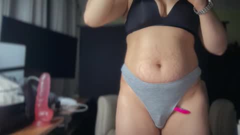 Ema Love online show from 01-14-26, 03:23