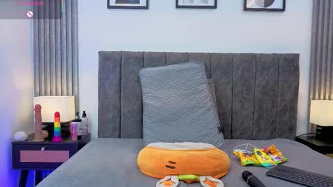 Snapshot of ema_stone65 chatting on 02-23-26, 07:44 Ema online show from 02-23-26, 07:44