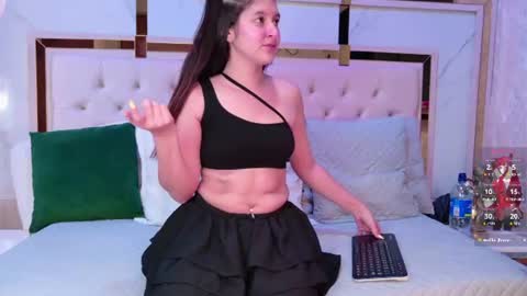 emaa2_sm online show from 06-17-26, 03:09