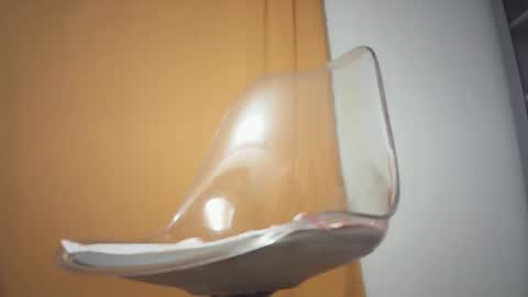 emailisa online show from 04-01-26, 01:50