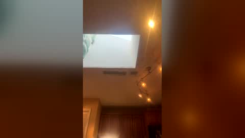 Snapshot of emailjeff8 chatting on 12-20-25, 03:52 emailjeff8 online show from 12-20-25, 03:52