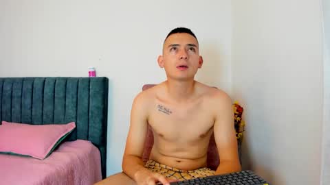 EmyandSam online show from 01-17-26, 02:27