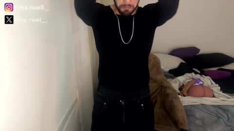 Snapshot of emanuell___ chatting on 04-28-26, 02:27 emanuell___ online show from 04-28-26, 02:27