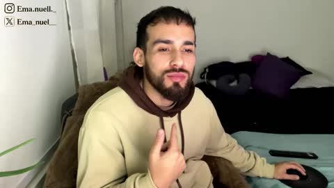 Snapshot of emanuell___ chatting on 05-19-26, 01:11 emanuell___ online show from 05-19-26, 01:11