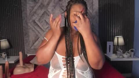 Snapshot of emarhodes chatting on 02-07-26, 08:23 EMA online show from 02-07-26, 08:23