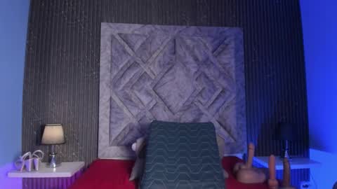 Snapshot of emarhodes chatting on 02-28-26, 08:21 EMA online show from 02-28-26, 08:21