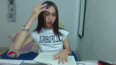 ember57607 online show from 02-20-25, 11:31