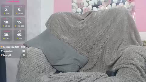 Snapshot of emberluna_ chatting on 06-29-26, 10:15 Ember online show from 06-29-26, 10:15
