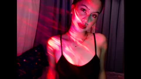 Snapshot of embersiren chatting on 03-01-26, 08:05 EmberSiren online show from 03-01-26, 08:05