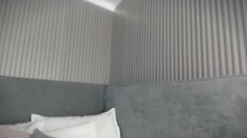 emelie_89 online show from 03-17-26, 11:35