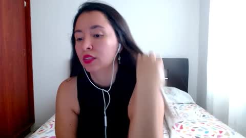emely_sexx online show from 10-08-25, 04:15