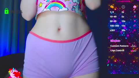 Snapshot of emelycrystal chatting on 02-22-25, 03:23 Emely online show from 02-22-25, 03:23