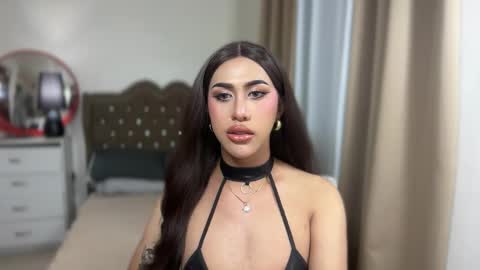 EMELY online show from 02-22-26, 07:51