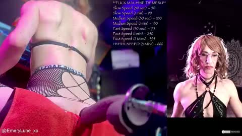 Snapshot of emerylune_xo chatting on 11-19-25, 05:07 Emery Lune online show from 11-19-25, 05:07