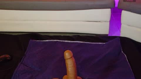 Emmily Roberts online show from 06-13-26, 01:36
