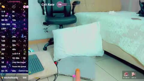 EmillySaenz online show from 12-13-25, 07:53